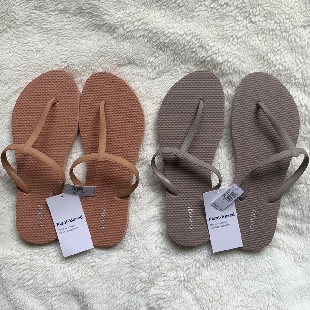 Old Navy sandals (set of 2)